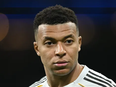 Mbappé não jogará contra o Atlético de Madrid por entorse no joelho