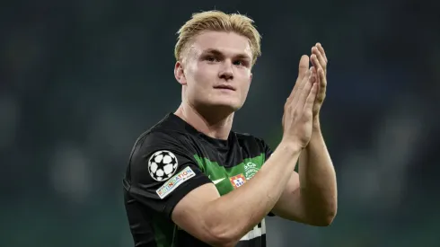 Conrad Harder procura uma oportunidade no 11 titular frente ao AVS. Foto: Imago