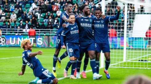 Jogadores do Paris FC a festejarem um golo. Foto: Imago