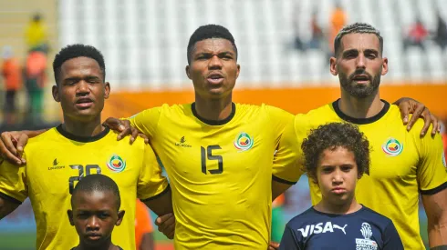 Geny Catamo e Reinildo estiveram presentes na vitória sobre Essuatíni. Foto: Imago