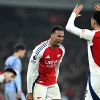 Arsenal protagoniza reviravolta no dérbi com Tottenham e segue no encalço do Liverpool