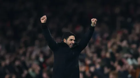 Mikel Arteta tem motivos para celebrar, após vitória do Arsenal contra o rival Tottenham. Foto: Getty