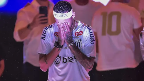 Neymar na apresentação no Santos. Foto: Mauro Horita/Getty Images