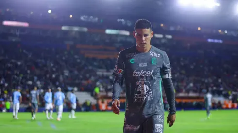 James Rodríguez em ação pelo León. Foto; Getty Images