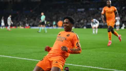Endrick comemora golo do Real Madrid contra a Real Sociedad na Copa do Rei. Foto: David Ramos/Getty Images.