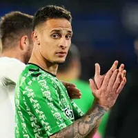 Emprestado pelo Manchester United, Antony quer permanecer em Espanha, declara CEO do Betis: “Disse-me que…”