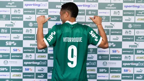 Vitor Roque esteve no Barcelona e no Betis antes de chegar ao Palmeiras. Foto: Getty