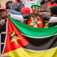 Chiquinho Conde convocou 25 jogadores para os jogos da Seleção de Moçambique contra Uganda e Argélia