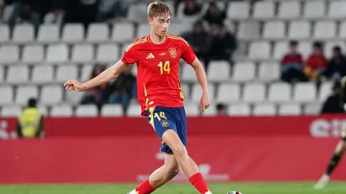 Dean Huijsen convocado pela Espanha. Foto: RFEF