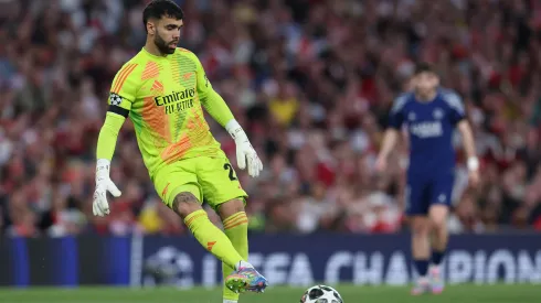 David Raya, guarda-redes do Arsenal, também ajudou a impedir o avolumar do resultado a favor do PSG. Foto: Getty