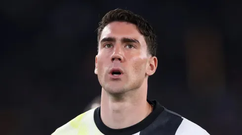 Dusan Vlahovic volta a ser hipótese para o Atlético de Madrid. Foto: Paolo Bruno/Getty Images)