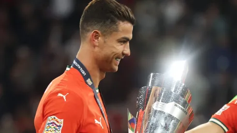 Cristiano Ronaldo levantou pela terceira vez um troféu com a seleção de Portugal. Foto: Getty