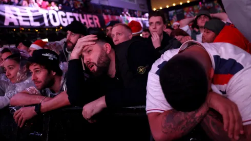 Adeptos de Inglaterra desiludidos depois de, mais uma vez, terem criado expectativas desmesuradas sobre o sucesso da seleção em grandes competições.