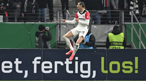 O Liverpool acertou a contratação do ponta de lança francês Hugo Ekitiké ao Eintracht Frankfurt por 90 milhões de euros.