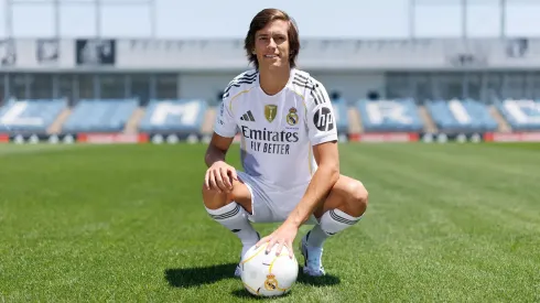 Álvaro Carreras é o novo lateral-esquerdo do Real Madrid. Foto: Real Madrid CF