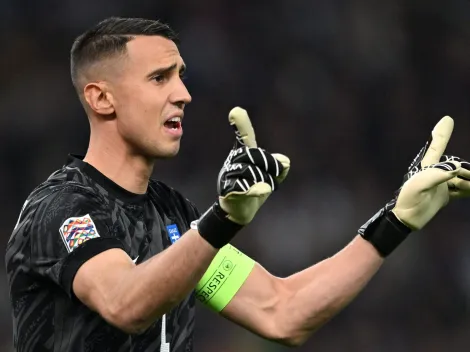 Vlachodimos, guarda-redes ex-Benfica, cedido pelo Newcastle ao Sevilha