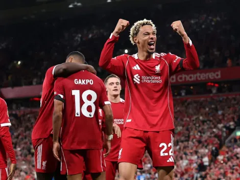 Liverpool vence no arranque da Premier League em jogo com seis golos