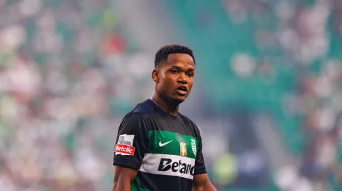 Geny Catamo vem despertando interesse de clubes. Foto: Imago