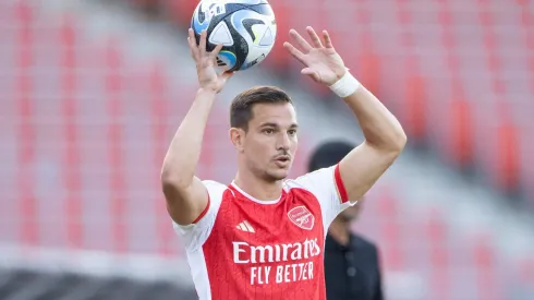 Cédric Soares procura desafio após fim da ligação ao Arsenal. Foto: Imago