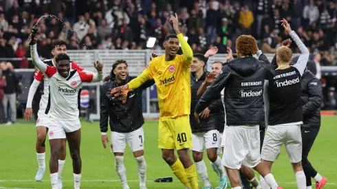 Eintracht Frankfurt festeja empate nos descontos contra o Bayern. Foto: Imago