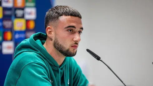 Zeno Debast fez a antevisão ao jogo com o Sturm Graz. Foto: Imago