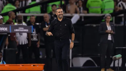 O Botafogo está quase na final da Libertadores e Artur Jorge pode sorrir. Foto: Imago