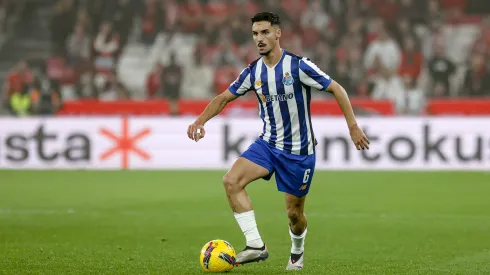 Stephen Eustáquio tem perdido espaço no Porto de Vítor Bruno. Foto: Imago