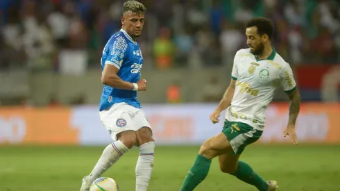 Palmeiras venceu o Bahia num jogo épico e está a 2 pontos do Botafogo.