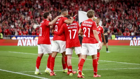 Benfica procura vitória no Monaco, depois de dois desaires na Champions.