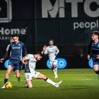 FC Porto empata em Famalicão e é apanhado pelo Benfica no segundo lugar