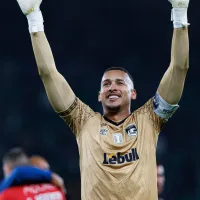 Gabriel Batista, do Santa Clara, vence prémio de guarda-redes de novembro na Liga Portugal