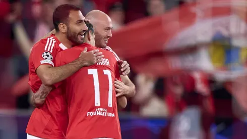 O Benfica vai tentar aproximar-se da liderança no jogo em atraso com o CD Nacional.