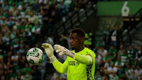 Perspetiva-se que Bruno Varela tenha um jogo "ocupado". Foto: Imago