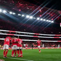Benfica dá presente de Pai Natal, vence Estoril na Luz e vira líder da Liga Portugal