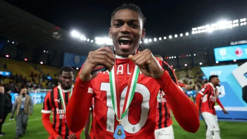 Rafael Leão brilhou na Supertaça Italiana. Foto: Getty Images