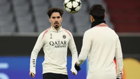 Vitinha, jogador do PSG. Foto: Alexander Hassenstein/Getty Images