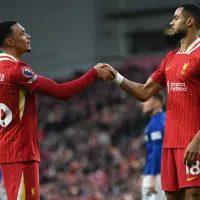 Liverpool goleia Ipswich Town e continua de pedra e cal no topo da Premier League