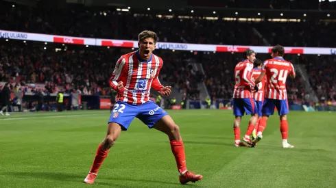 Giuliano Simeone bisou. Foto: Getty Images.