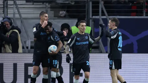 Bayer Leverkusen festeja vitória contra o Eintracht Frankfurt. Foto: Getty Images