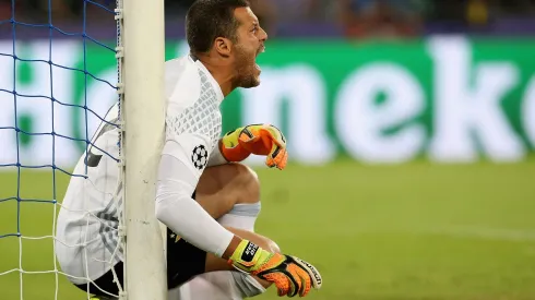 Júlio César não esquece a passagem pelo Benfica. Foto: Getty Images.