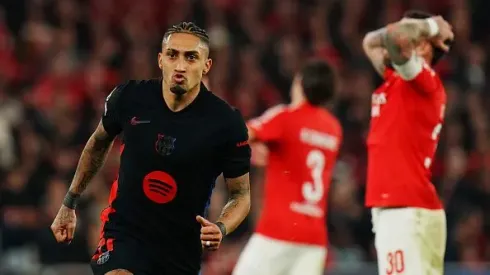 Raphinha decidiu o jogo entre Benfica x Barcelona na Luz. Foto: Getty Images