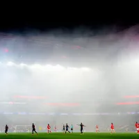 Benfica vai ser multado pela UEFA por uso de pirotecnia no jogo com o Barcelona