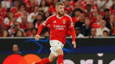 Jan-Niklas Beste em ação pelo Benfica na Champions League. Foto: Getty Images