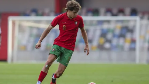 Gustavo Sá, médio do Famalicão, está nas cogitações do Sporting. Foto: Getty Images.