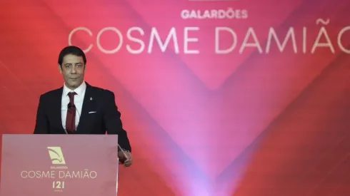 Rui Costa mostrou-se feliz com expansão das academias do Benfica. Foto: SLB.