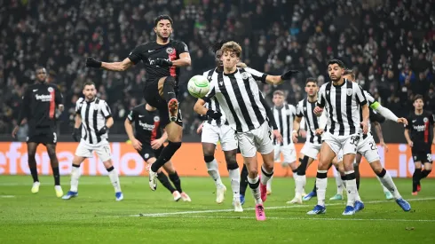 Giannis Konstantelias é alvo do Benfica. Foto: Getty Images.