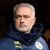 José Mourinho suspenso por três jogos por uma agressão ao técnico do Galatasaray