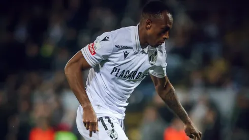 Umaro Embaló em ação pelo Vitória SC. Foto: Vitória SC