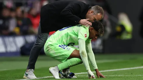Lamine Yamal pediu substituição no Barcelona x Borussia Dortmund. Foto: Florencia Tan Jun/Getty Images.