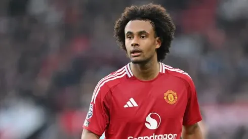 Joshua Zirkzee em ação pelo Manchester United. Foto: Getty Images